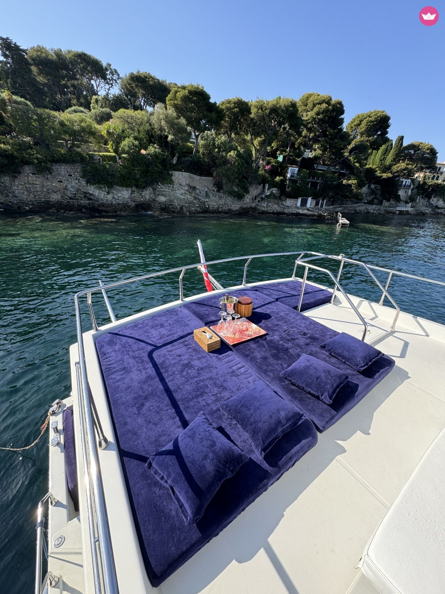 M/Y Gio cruising the coastline near Monaco